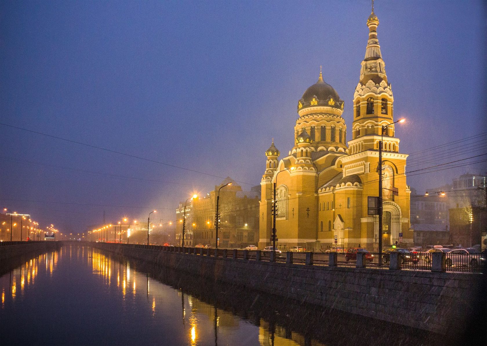 Храм на Обводном канале у Варшавского вокзала